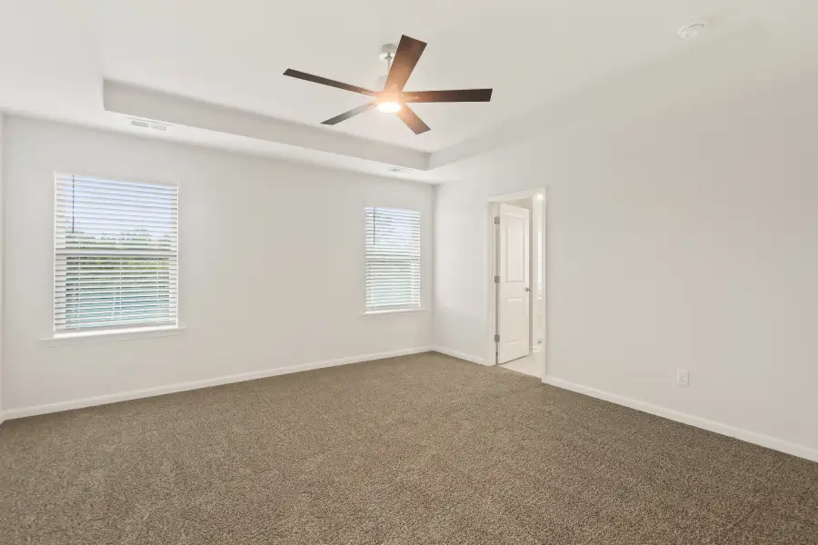 Spacious, unfurnished interior of a new home in Halton Oaks, Spartanburg (Image 13). Spacious, unfurnished interior of a new home in Halton Oaks, Spartanburg (Image 13).