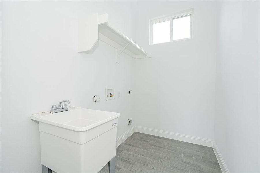 Image 19 of a home in . Image 19 of a home in .