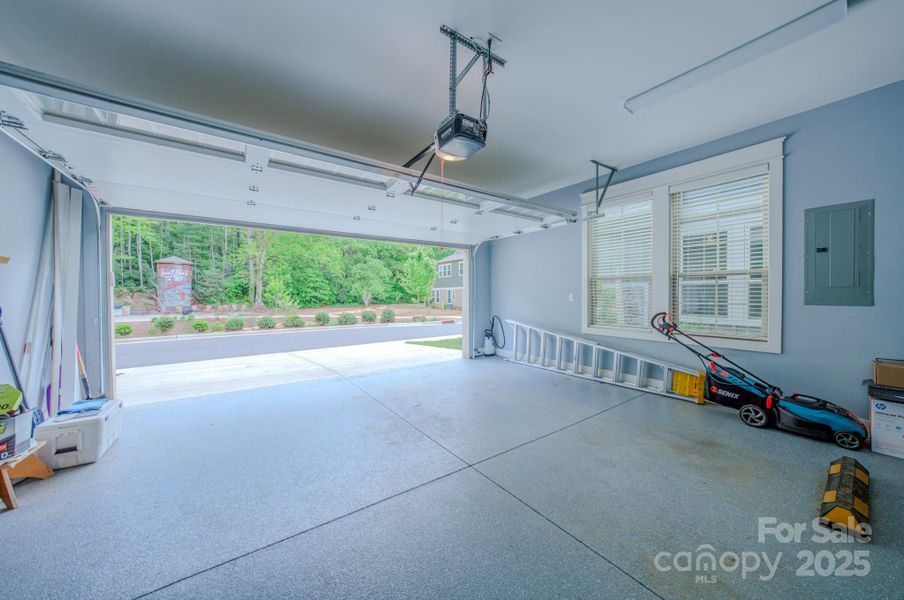 Image 38 of a home in .