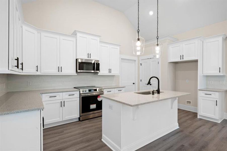 Furnished interior view inside a new home in , Dallas (Image 6).