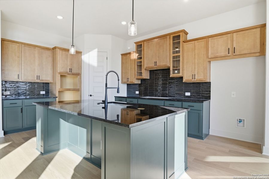 Furnished interior view inside a new home in Haby Hill 60s, San Antonio (Image 14).