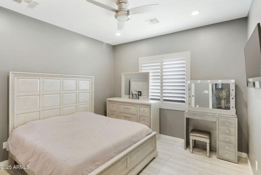 19-web-or-mls-_DSC0876