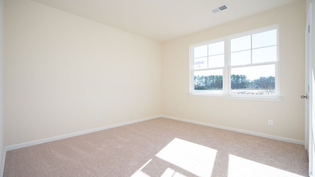 Representative unfurnished interior of a home built from the CALI by D.R. Horton in Island Green, Myrtle Beach (Image 17).