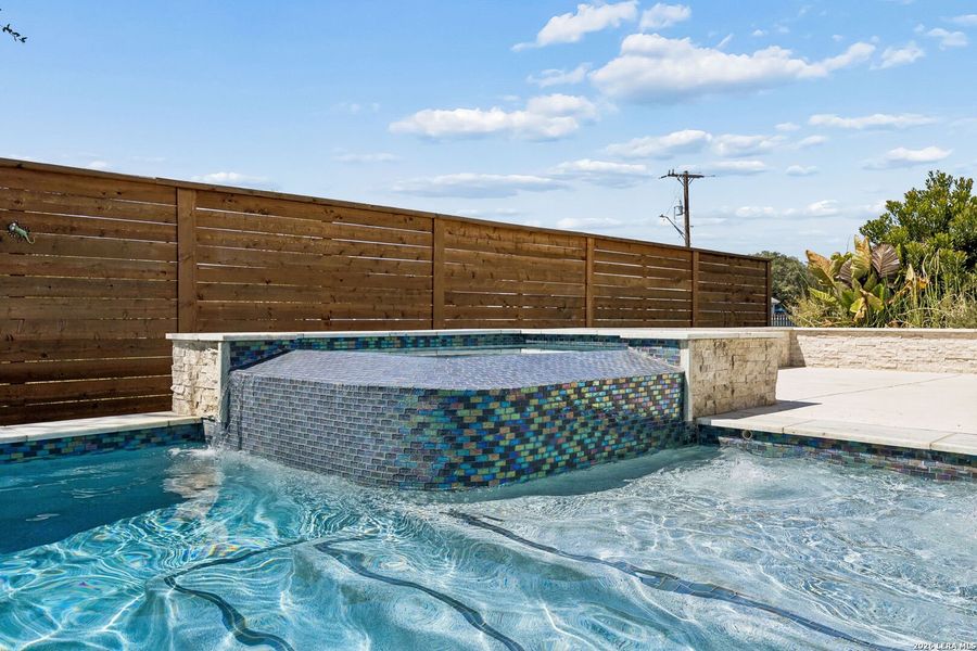 Community amenities in , Leon Valley (Image 54).