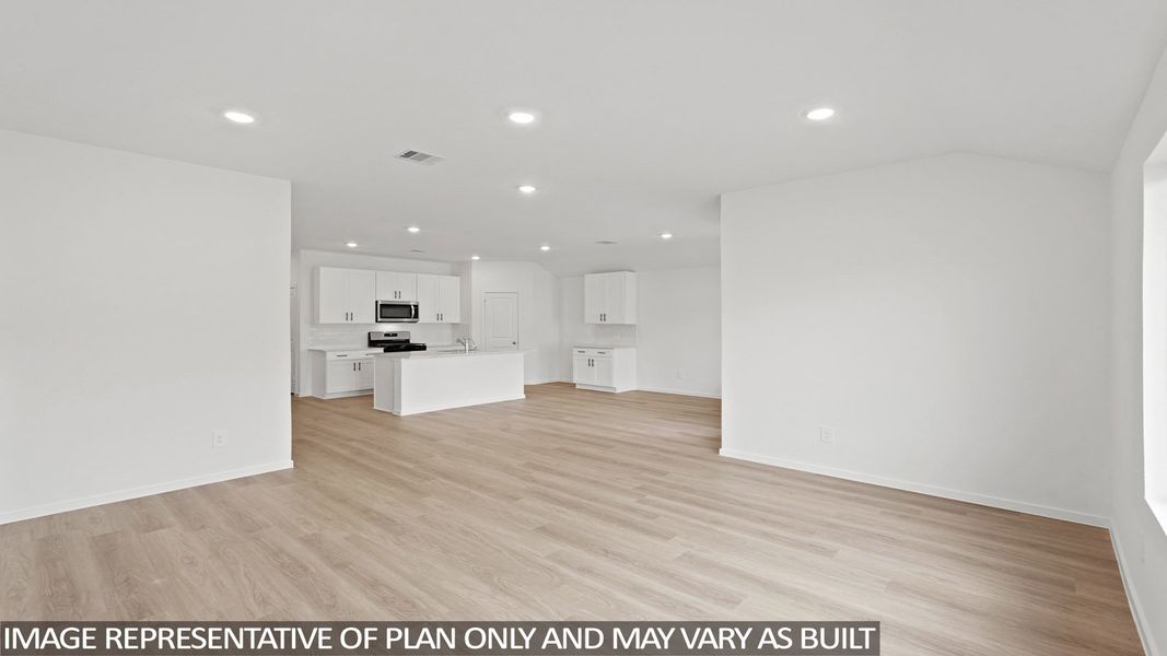 Spacious, unfurnished interior of a new home in Grand Pines, Magnolia (Image 11).