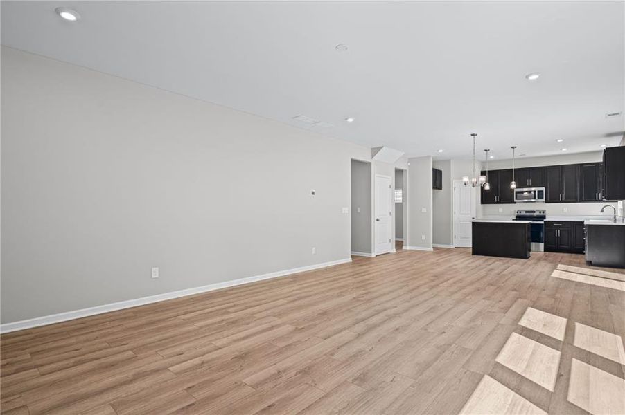 Spacious, unfurnished interior of a new home in Sage Woods, Dallas (Image 28).