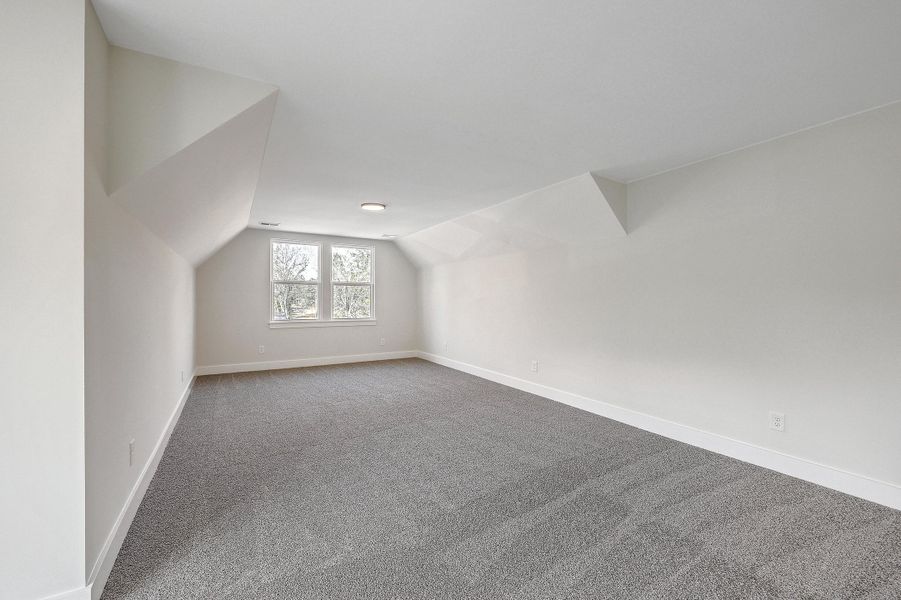 Spacious, unfurnished interior of a new home in , Summerville (Image 25).