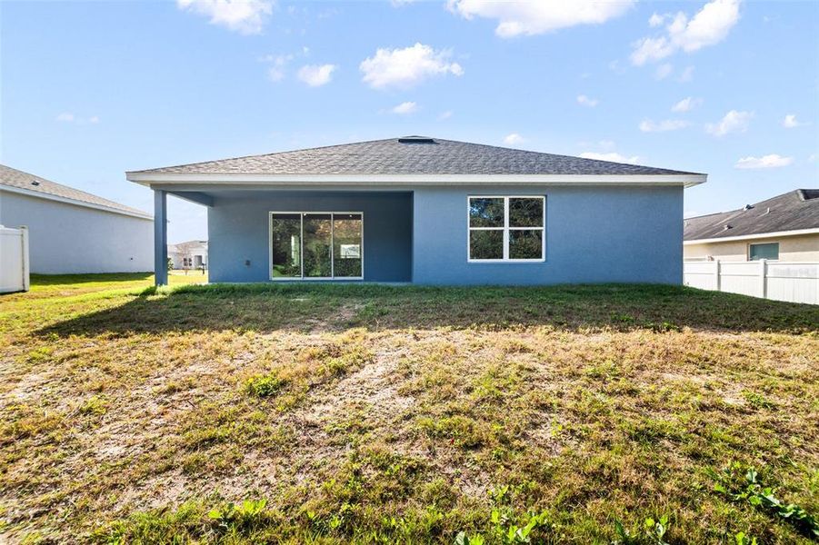 Exterior details and patio area of a home in SummerCrest, Ocala (Image 23).