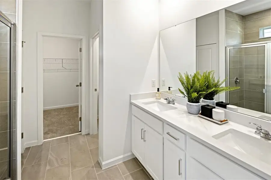 Furnished interior view inside a new home in Rainwood, Groveland (Image 5).