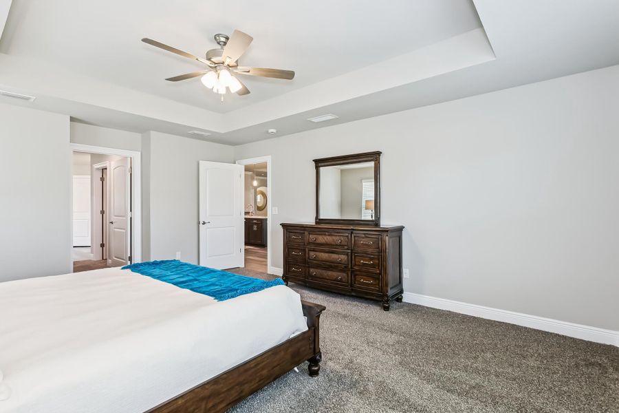 Furnished interior view inside a new home in Buckeyes Landing, Navarre (Image 15).