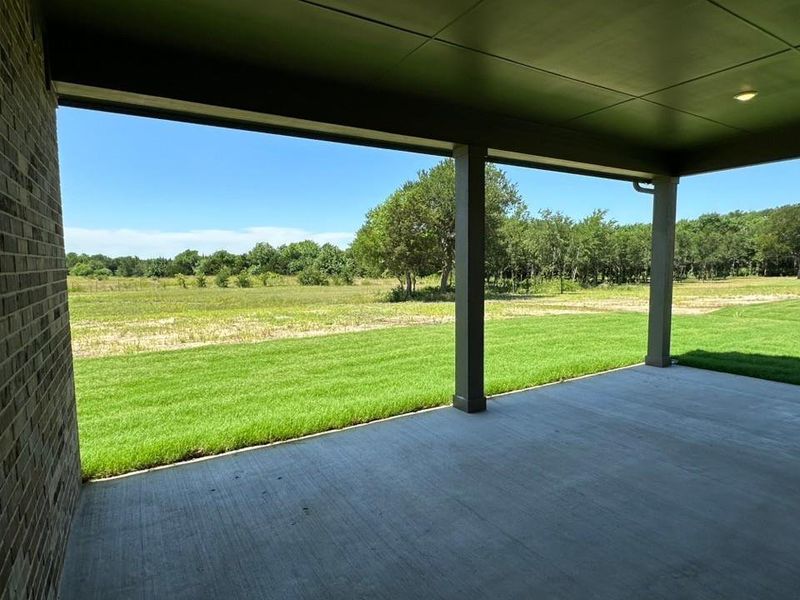 Exterior details and patio area of a home in Fannin Ranch, Leonard (Image 3).