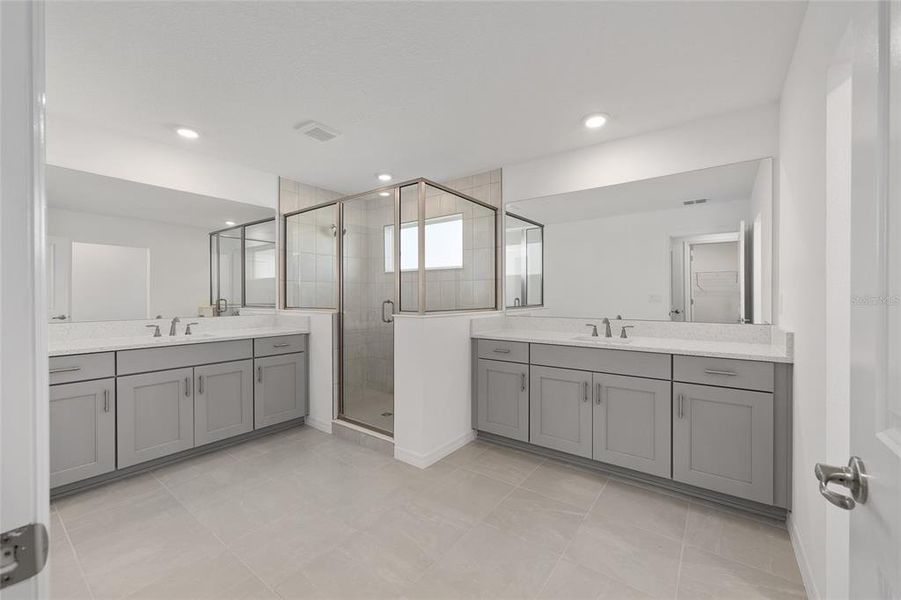 Furnished interior view inside a new home in Calesa Township, Ocala (Image 12).