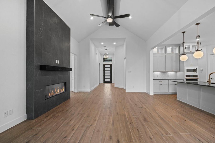 Spacious, unfurnished interior of a new home in Evergreen, Conroe (Image 20). Spacious, unfurnished interior of a new home in Evergreen, Conroe (Image 20).