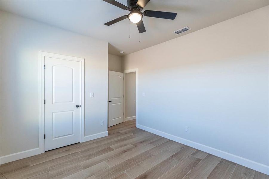 Spacious, unfurnished interior of a new home in , Tuscola (Image 33).