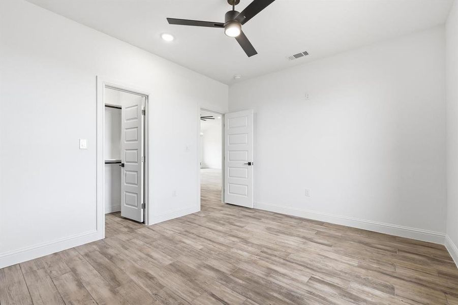 Spacious, unfurnished interior of a new home in , Sanger (Image 18). Spacious, unfurnished interior of a new home in , Sanger (Image 18).