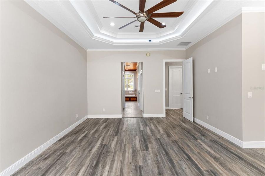 Spacious, unfurnished interior of a new home in , Ocala (Image 31).