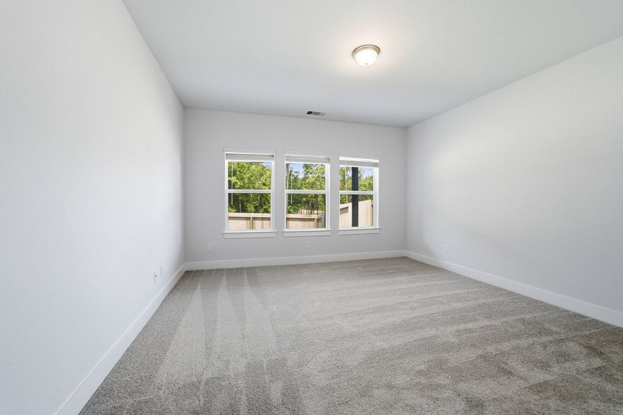Spacious, unfurnished interior of a new home in Magnolia Springs, Montgomery (Image 21).