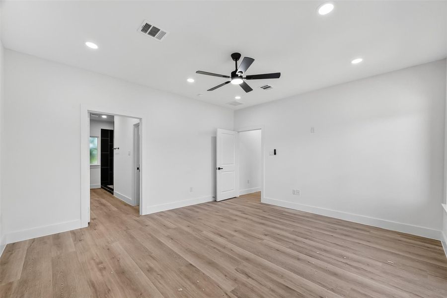 Spacious, unfurnished interior of a new home in , Houston (Image 24). Spacious, unfurnished interior of a new home in , Houston (Image 24).