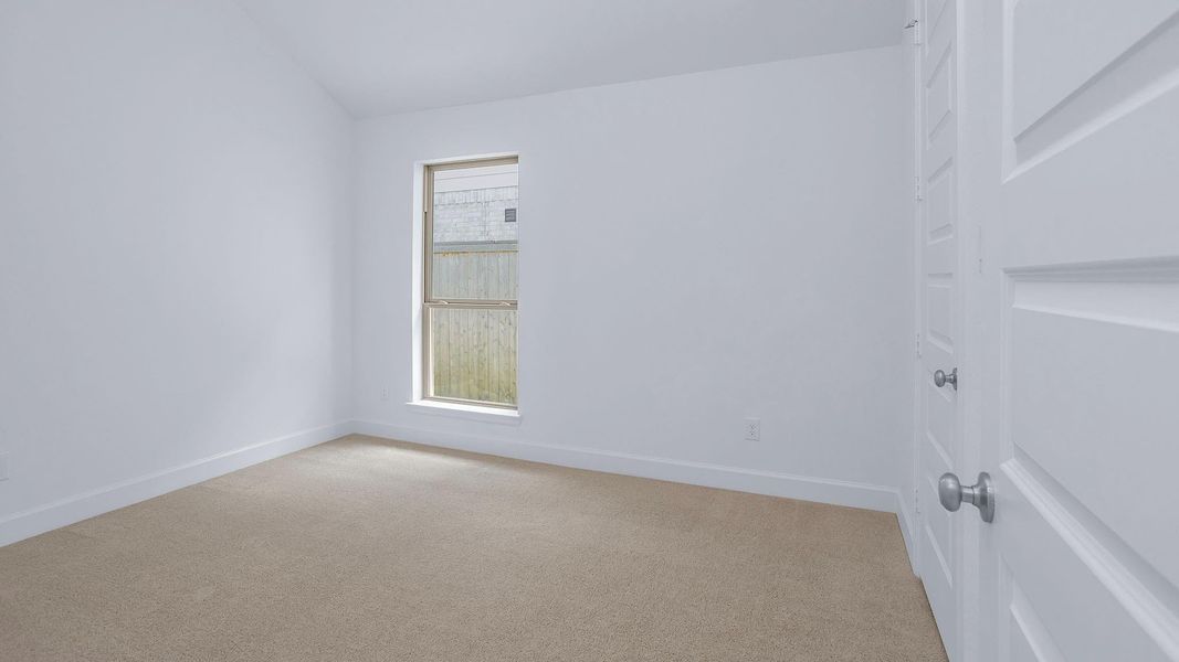 Spacious, unfurnished interior of a new home in Grand Central Park, Conroe (Image 14).