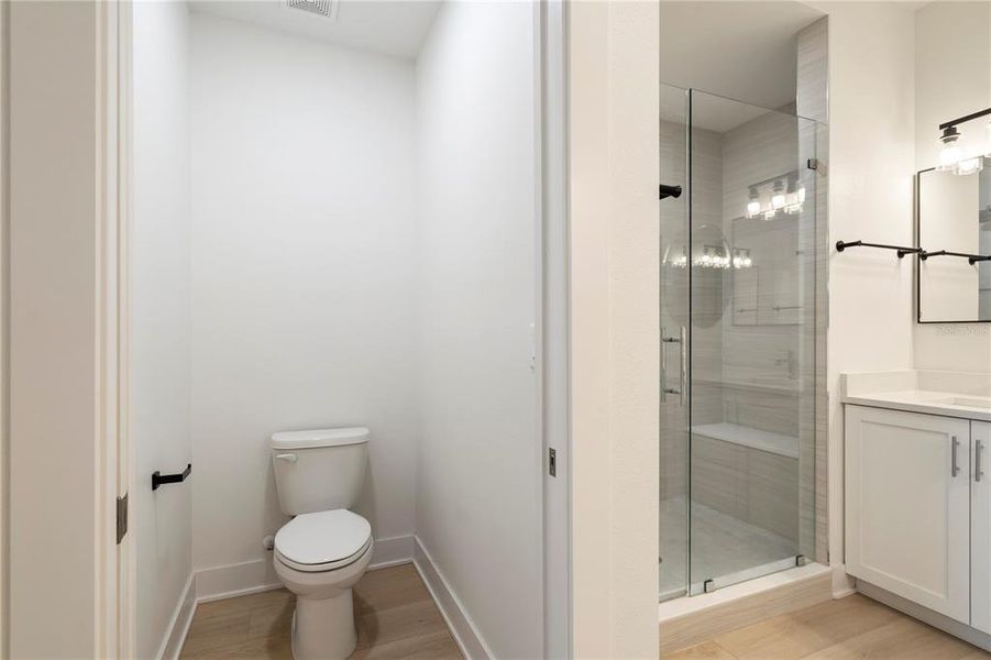 Furnished interior view inside a new home in , Madeira Beach (Image 40).