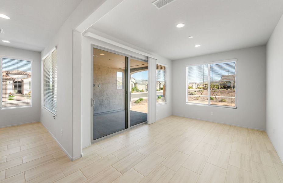 Spacious, unfurnished interior of a new home in Sun City Festival, Buckeye (Image 14). Spacious, unfurnished interior of a new home in Sun City Festival, Buckeye (Image 14).