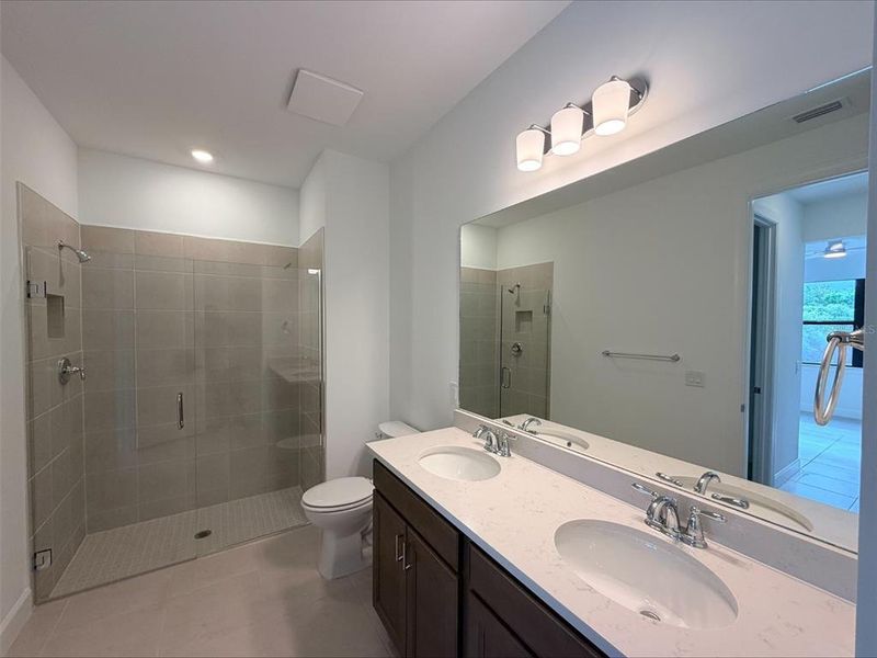 Furnished interior view inside a new home in Del Webb Catalina, Lakewood Ranch (Image 4). Furnished interior view inside a new home in Del Webb Catalina, Lakewood Ranch (Image 4).