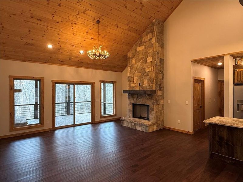Spacious, unfurnished interior of a new home in , Ellijay (Image 7).