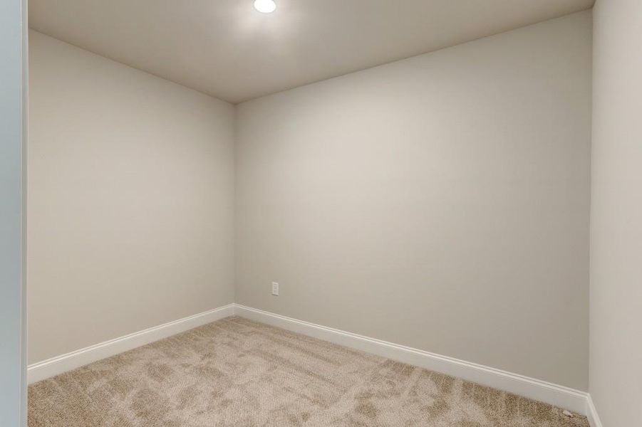 Spacious, unfurnished interior of a new home in Terraces at Paravel, Acworth (Image 20).