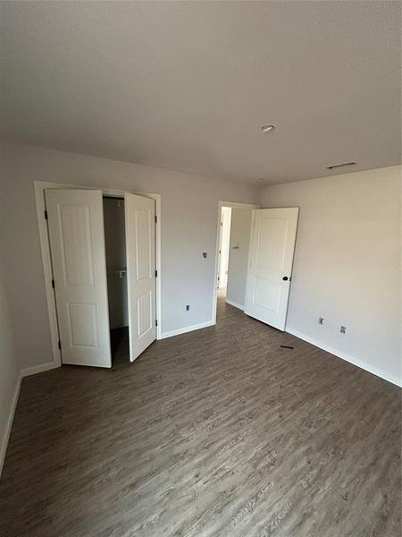 Spacious, unfurnished interior of a new home in , Abilene (Image 5).
