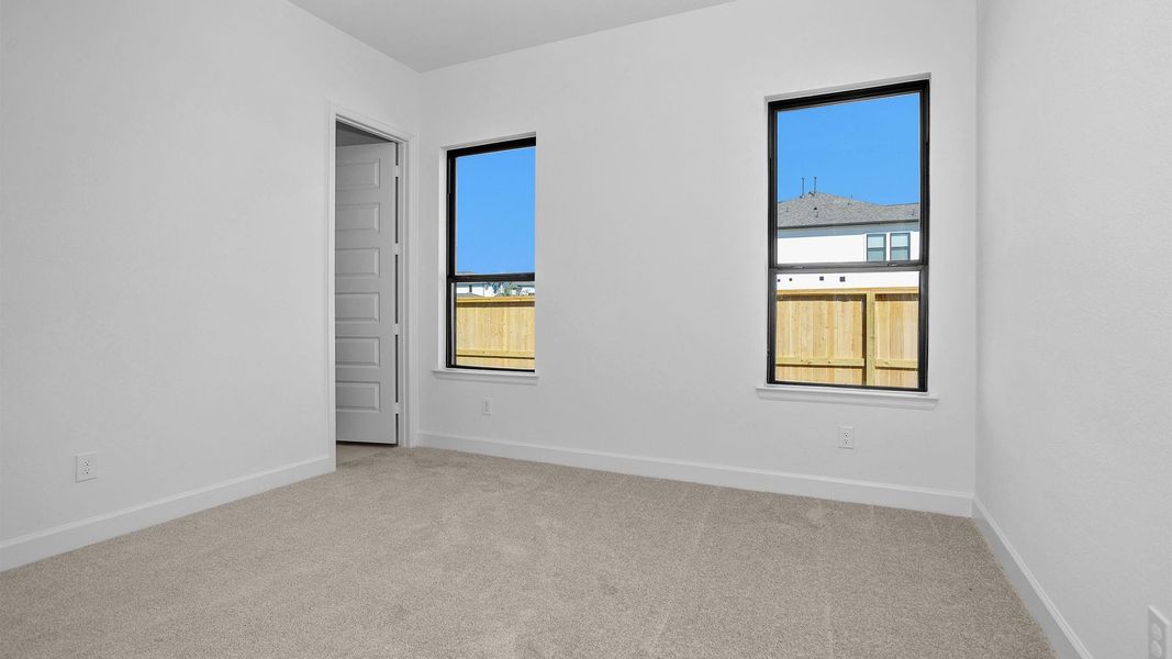 Spacious, unfurnished interior of a new home in Sienna 65' - Valencia, Missouri City (Image 6). Spacious, unfurnished interior of a new home in Sienna 65' - Valencia, Missouri City (Image 6).