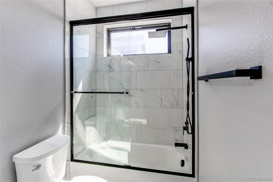 Furnished interior view inside a new home in , Strasburg (Image 9).