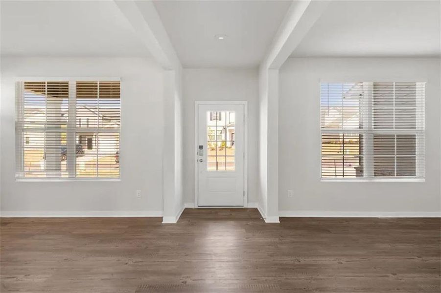 Spacious, unfurnished interior of a new home in Parkview Estates, South Fulton (Image 12).
