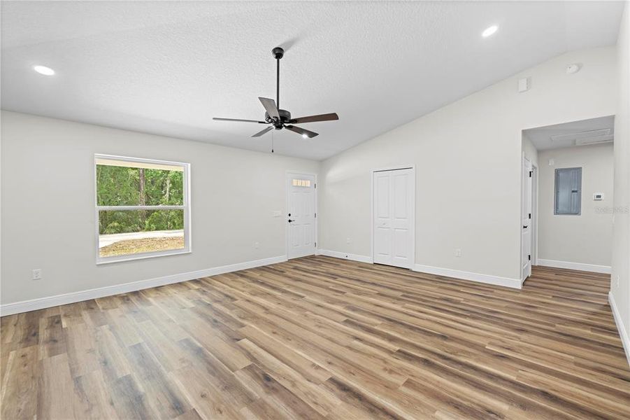 Spacious, unfurnished interior of a new home in , Brooksville (Image 16).