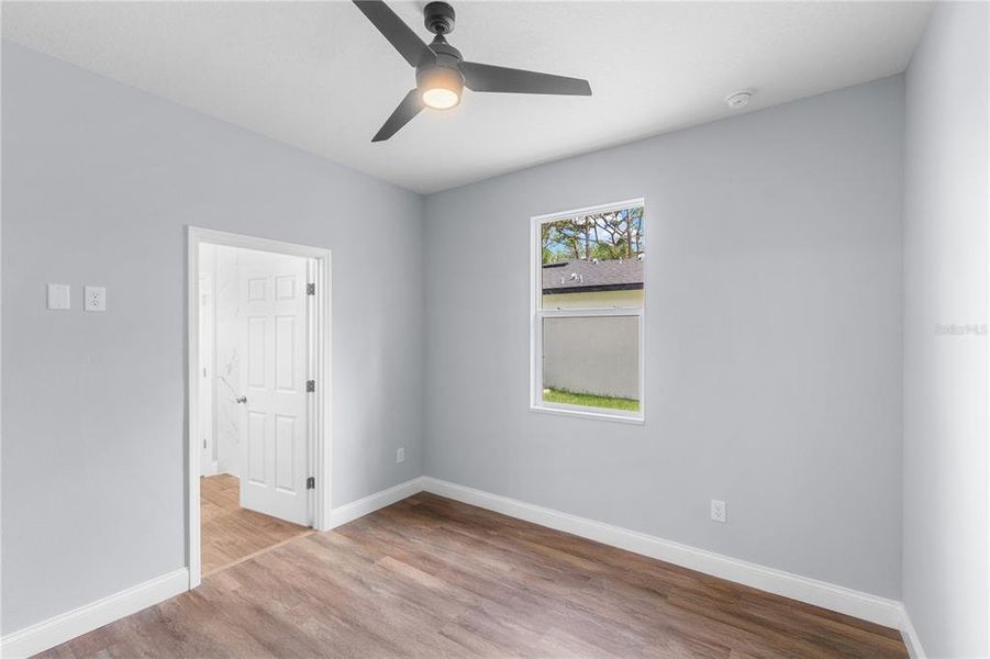 Spacious, unfurnished interior of a new home in , Deland (Image 24).