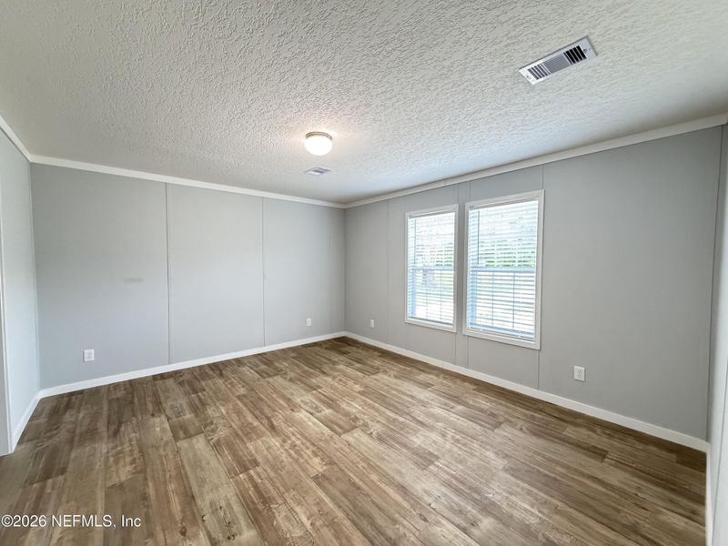 Spacious, unfurnished interior of a new home in , Starke (Image 28).
