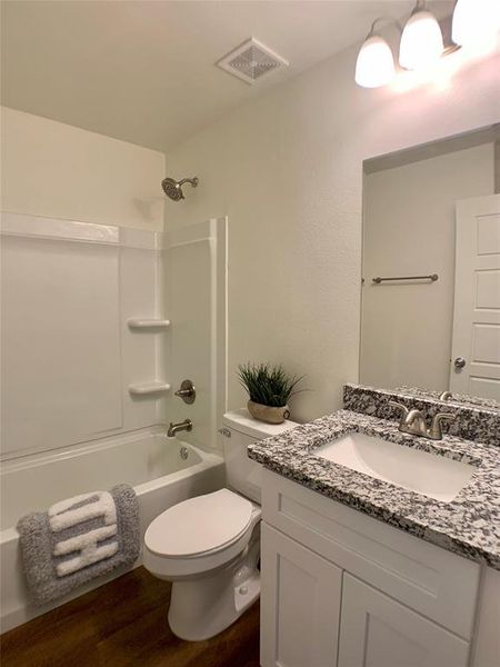 Image 6 of a home in .