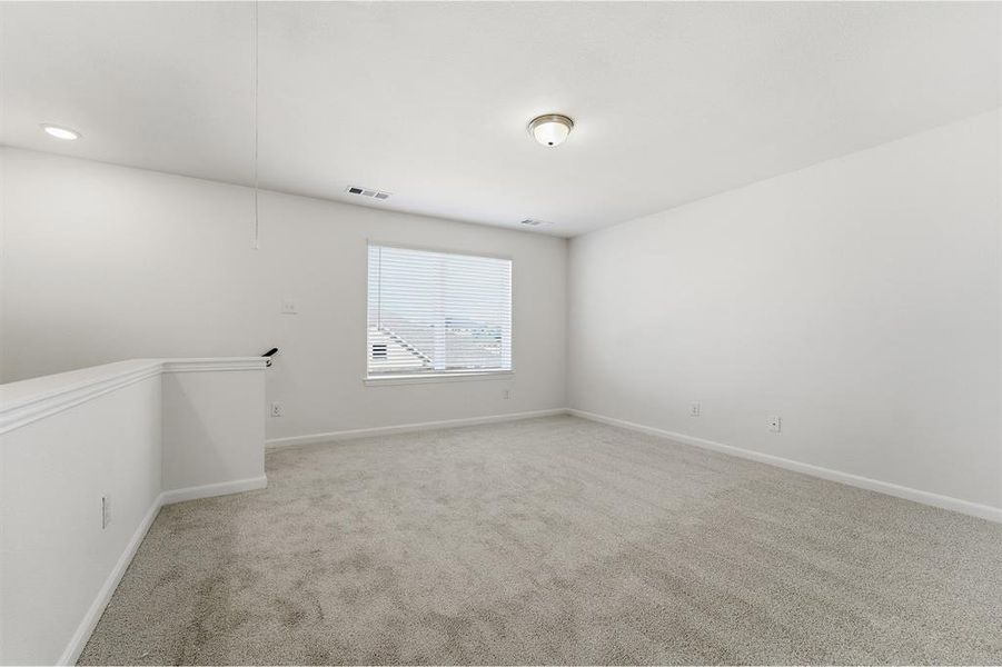 Spacious, unfurnished interior of a new home in La Terra, Celina (Image 19).