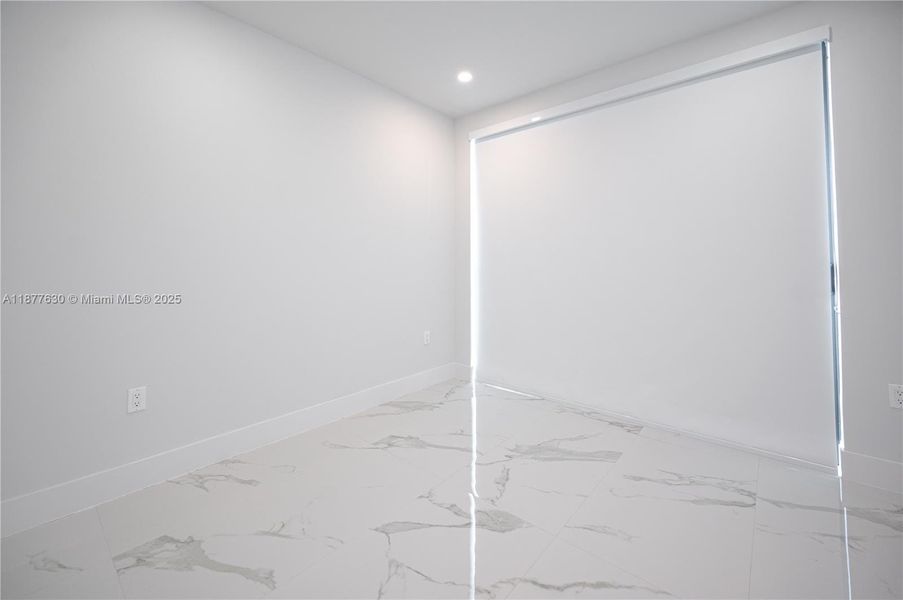 Image 21 of a home in .