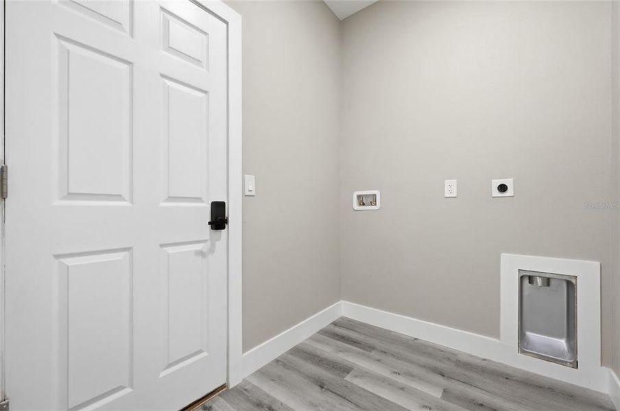 Spacious, unfurnished interior of a new home in , Kissimmee (Image 19).