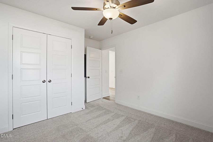 218 Rae St-89 218 Rae St-89