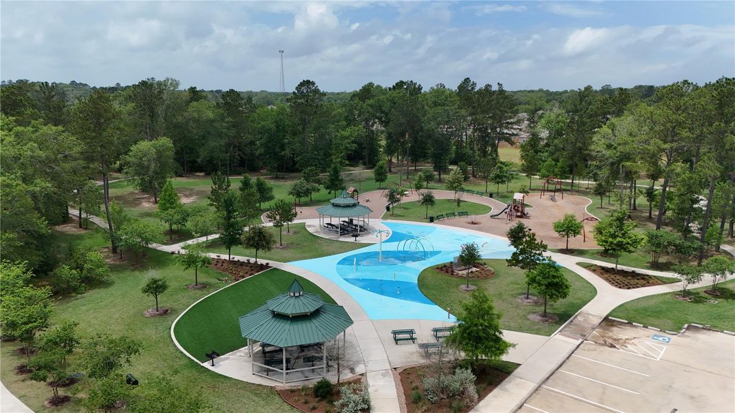 Enjoy the many amenities that the community has to offer. Enjoy the many amenities that the community has to offer.