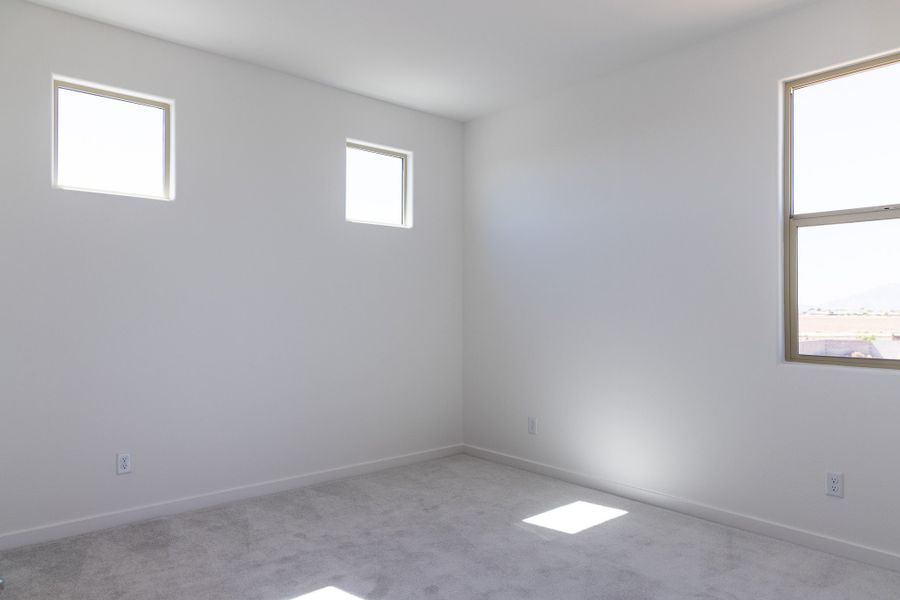 Spacious, unfurnished interior of a new home in Rancho Santa Rosa, Maricopa (Image 21).