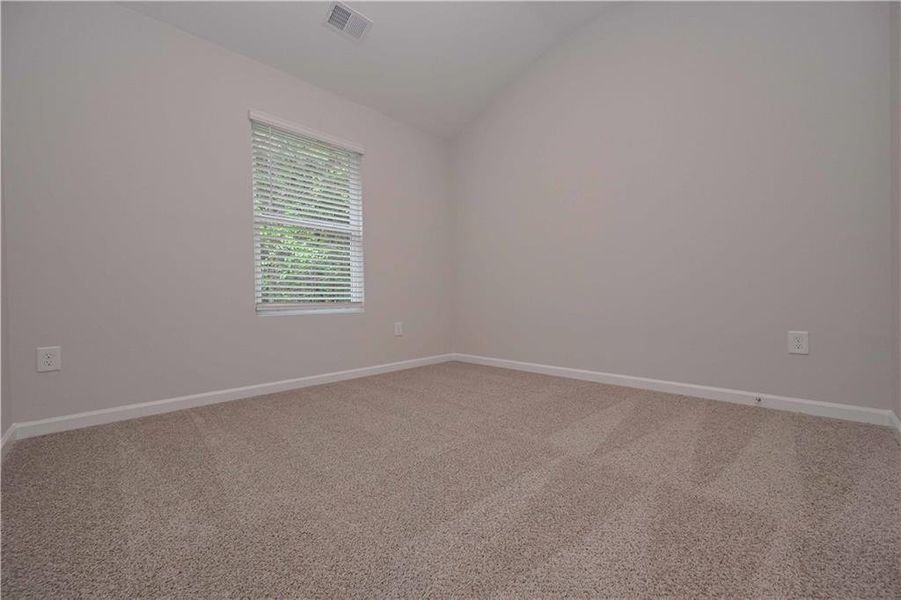 Spacious, unfurnished interior of a new home in , Villa Rica (Image 4).