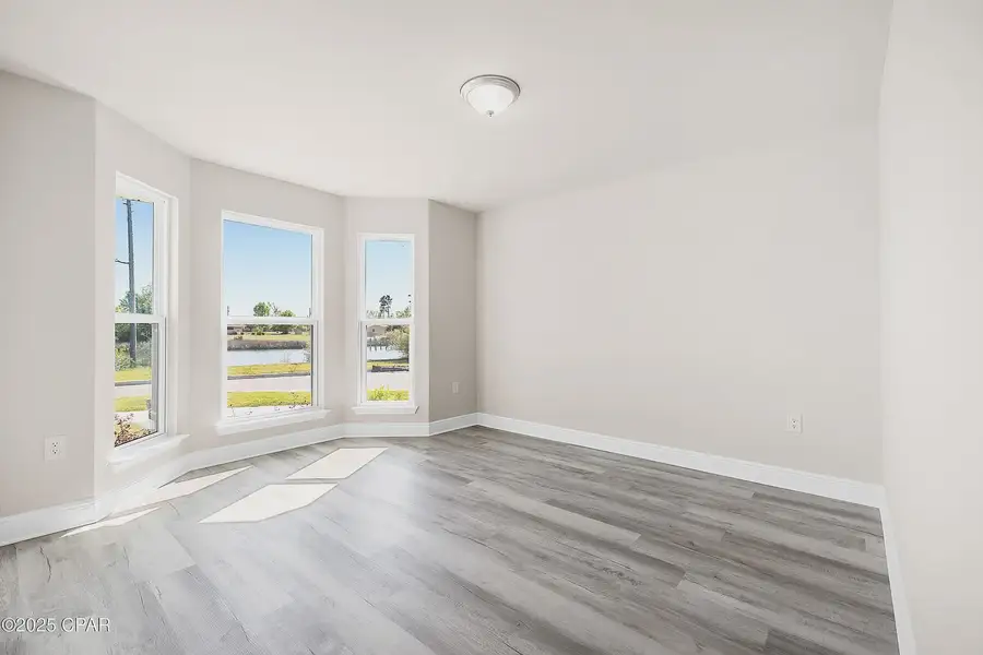 Representative unfurnished interior of a home built from the Plan 2101 by Adams Homes in The Bluffs at Lafayette, Freeport (Image 10).