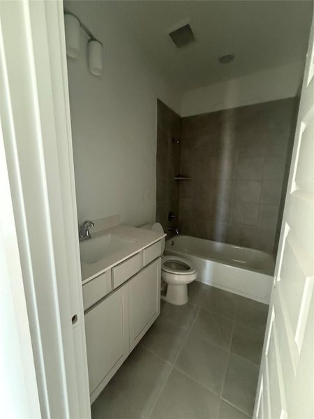 Perfectly designed secondary bathroom perfect for all personal design dreams. Perfectly designed secondary bathroom perfect for all personal design dreams.