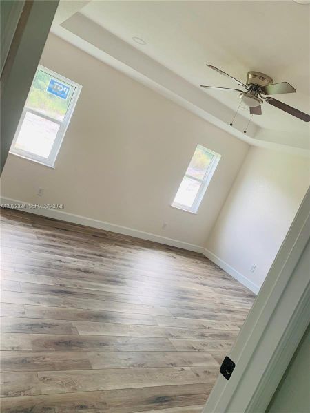 Spacious, unfurnished interior of a new home in , Lake Placid (Image 12).