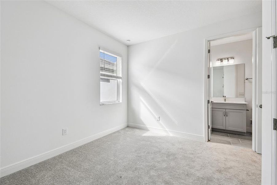 Spacious, unfurnished interior of a new home in Sweetwater at Lakewood Ranch, Lakewood Ranch (Image 11).