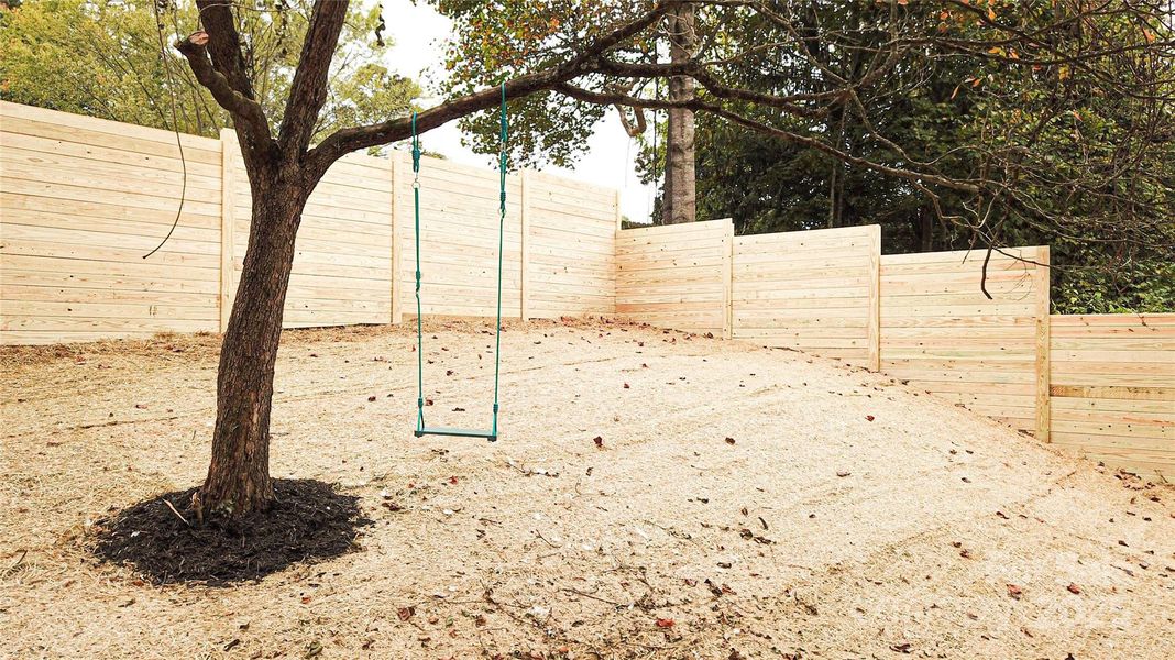 Image 38 of a home in .