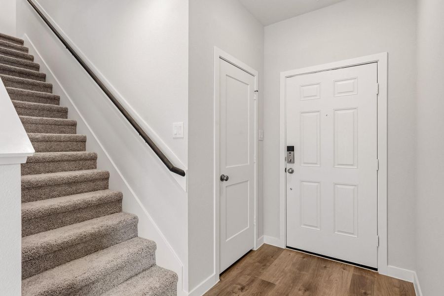 Spacious, unfurnished interior of a new home in Laurel Farms, Brookshire (Image 19).