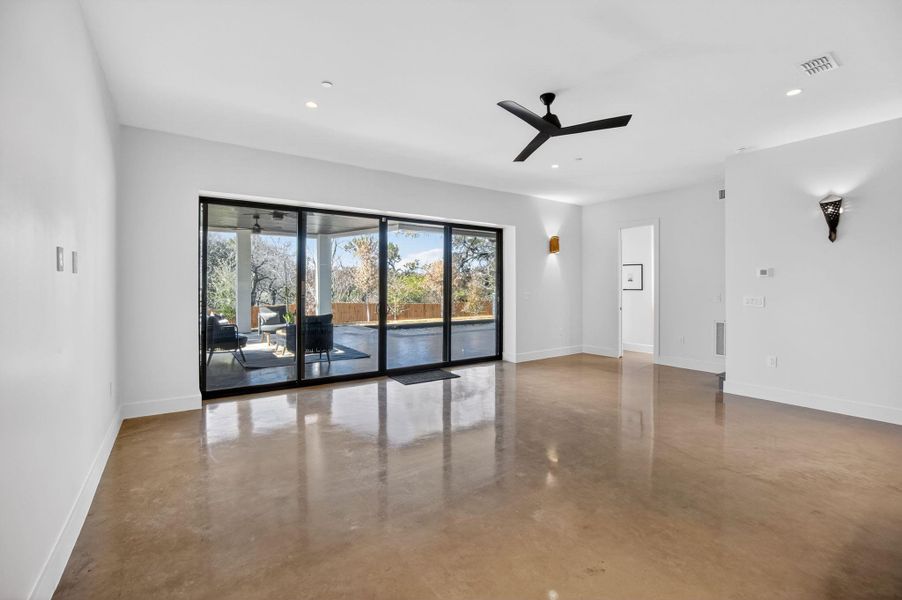 Spacious, unfurnished interior of a new home in , West Lake Hills (Image 22).